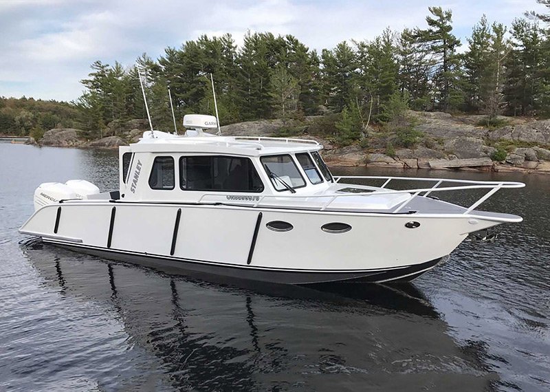 31' Patrol Cruiser Welded Heavy-Gauge Aluminum Patrol Boat for Lakes, Offshore and Coastal Waters.